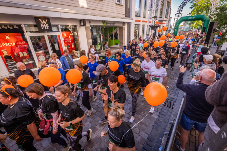 15.05.2025 Unna - AOK Firmenlauf rund um Unna - Upletics Dortmund - Run - Joggen - 5 km durch Unna - Firmenevent -   Copyright Stephan Schuetze