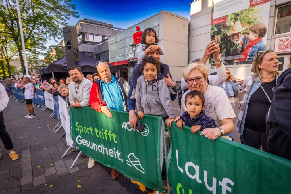 15.05.2025 Unna - AOK Firmenlauf rund um Unna - Upletics Dortmund - Run - Joggen - 5 km durch Unna - Firmenevent -   Copyright Stephan Schuetze